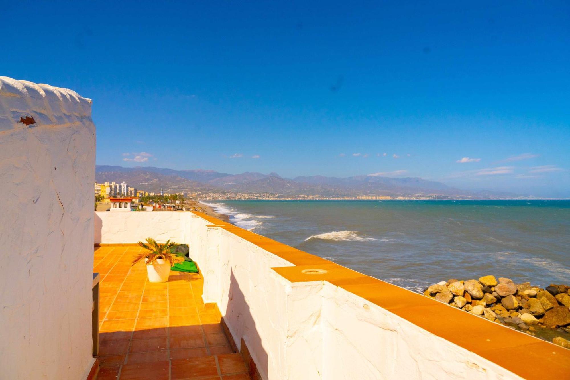 Hostal Discoteca Café Del Mar Torre Del Mar Exterior foto